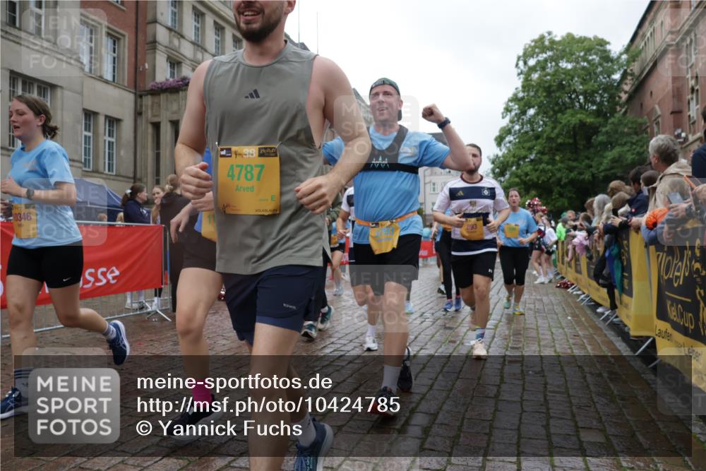13.09.2026 - Kiel Lauf Yannick Fuchs http://msf.ph/oto/10424785 13.09.2026 11:00:56 Ziel 48, 190, 1314, 2038, 2144, 2658, 2697, 3423, 3425, 4529, 4769, 4915, 5648, 6399, 6426, 6995, 6996, 7456, 7516, 8229, 9199, 9594, 9900, 10339, 10480, 10885, 11972, 12192, 12326, 362, 893, 1518, 1650, 1722, 1795, 1896, 1897, 2233, 2267, 2915, 3793, 4055, 4261, 4524, 4706, 4787, 4855, 4905, 5794, 5912, 6431, 6770, 7091, 7179, 7214, 7610, 7997, 8481, 8565, 8590, 8622, 8686, 9327, 9408, 10346, 10480, 10529, 10590, 10674, 10700, 11797, 11835, 12214, 12457, 12756, 539, 842, 893 meine-sportfotos.de