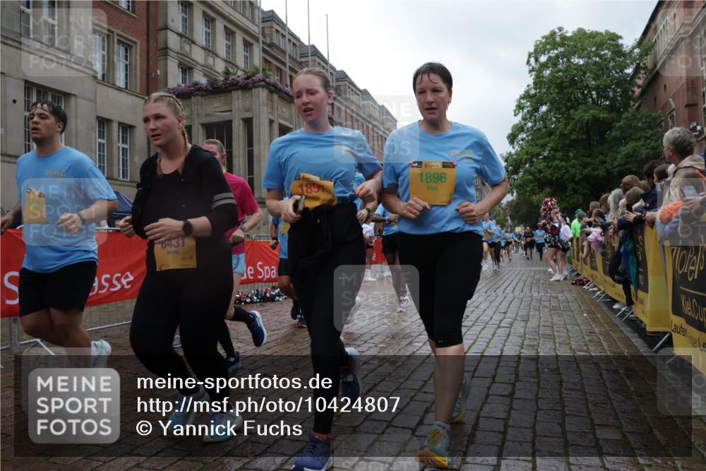 13.09.2026 - Kiel Lauf Yannick Fuchs http://msf.ph/oto/10424807 13.09.2026 11:00:58 Ziel 48, 190, 1314, 2038, 2144, 2658, 2697, 3423, 3425, 4529, 4530, 4769, 4915, 5648, 6399, 6426, 6995, 6996, 7456, 7516, 8229, 9199, 9594, 9899, 9900, 10339, 10885, 11972, 12192, 12326, 362, 893, 1518, 1650, 1722, 1795, 1896, 1897, 2233, 2267, 4055, 4261, 4524, 4706, 4855, 4905, 5794, 5912, 6431, 6770, 6995, 6996, 7091, 7179, 7214, 7610, 7997, 8481, 8565, 8590, 8622, 8686, 9327, 9408, 10480, 10529, 10590, 10674, 10700, 11797, 12214, 12457, 12756, 539, 842, 1744, 893, 4905 meine-sportfotos.de