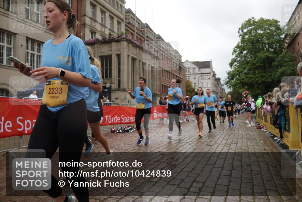 13.09.2026 - Kiel Lauf Yannick Fuchs http://msf.ph/oto/10424839 13.09.2026 11:01:05 Ziel 48, 1314, 1522, 2132, 2144, 2637, 2658, 4529, 4530, 6653, 7456, 7516, 9899, 9900, 10885, 12192, 190, 362, 1650, 1722, 1795, 2038, 2233, 2267, 2697, 3423, 3425, 4055, 4261, 4706, 4769, 4855, 4915, 5648, 5794, 5912, 6399, 6426, 6995, 6996, 7179, 7214, 7516, 7610, 8229, 8565, 8590, 8622, 8686, 9199, 9594, 10339, 10480, 10529, 10590, 10700, 11797, 11972, 12192, 12326, 12756, 539, 842, 1018, 1744, 5451, 7191, 362, 893, 4524, 4905, 9327 meine-sportfotos.de