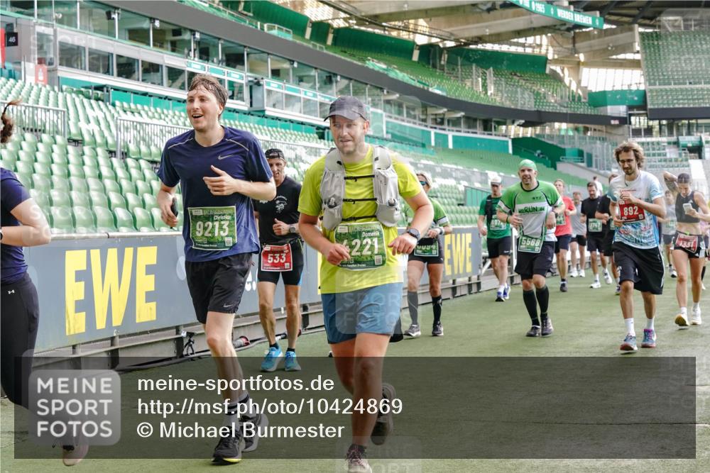 13.09.2026 - 21. swb-Marathon Bremen Michael Burmester http://msf.ph/oto/10424869 13.09.2026 13:24:14 Laufen im Stadion 137, 182, 213, 294, 324, 434, 505, 533, 548, 609, 708, 721, 723, 739, 743, 752, 892, 1178, 1273, 1331, 1463, 1471, 1491, 1515, 1597, 1598, 1746, 1788, 1944, 2095, 2211, 2213, 2252, 2267, 2286, 2312, 2323, 2433, 2445, 2465, 2475, 2483, 2495, 2497, 2503, 2526, 2554, 2571, 2644, 2768, 2776, 2936, 2968, 3211, 3252, 3282, 3288, 3289, 3292, 3298, 3306, 3312, 3347, 3364, 3381, 3395, 3423, 3447, 3505, 3559, 3727, 3770, 3819, 4054, 4231, 4466, 4467 meine-sportfotos.de