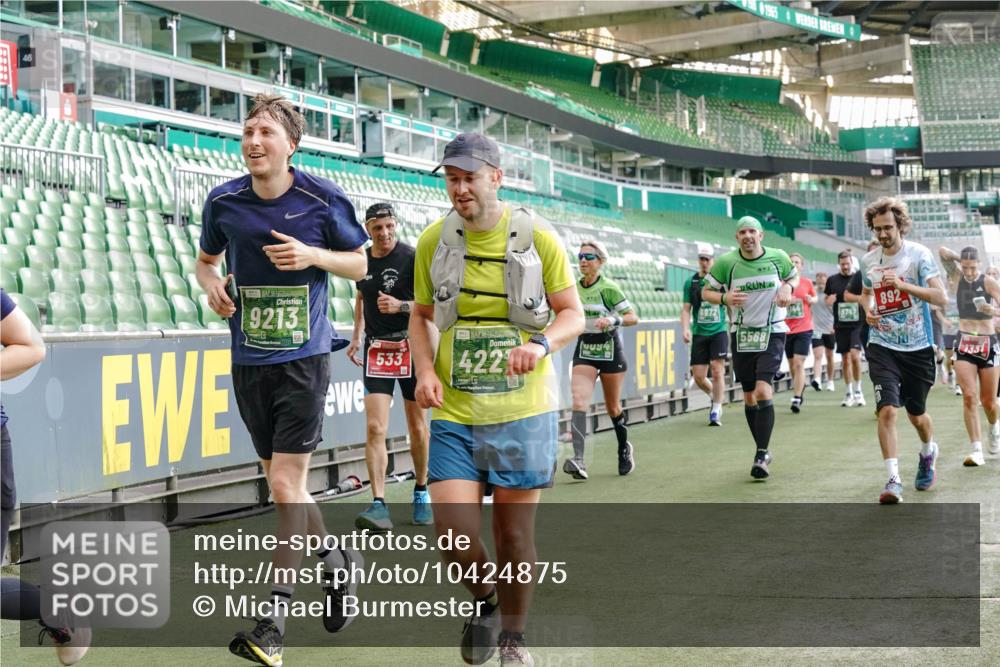 13.09.2026 - 21. swb-Marathon Bremen Michael Burmester http://msf.ph/oto/10424875 13.09.2026 13:24:14 Laufen im Stadion 137, 182, 213, 294, 324, 434, 505, 533, 548, 609, 708, 721, 723, 739, 743, 752, 892, 1178, 1273, 1331, 1463, 1471, 1491, 1515, 1597, 1598, 1746, 1788, 1944, 2095, 2211, 2213, 2252, 2267, 2286, 2312, 2323, 2433, 2445, 2465, 2475, 2483, 2495, 2497, 2503, 2526, 2554, 2571, 2644, 2768, 2776, 2936, 2968, 3211, 3252, 3282, 3288, 3289, 3292, 3298, 3306, 3312, 3347, 3364, 3381, 3395, 3423, 3447, 3505, 3559, 3727, 3770, 3819, 4054, 4231, 4466, 4467 meine-sportfotos.de