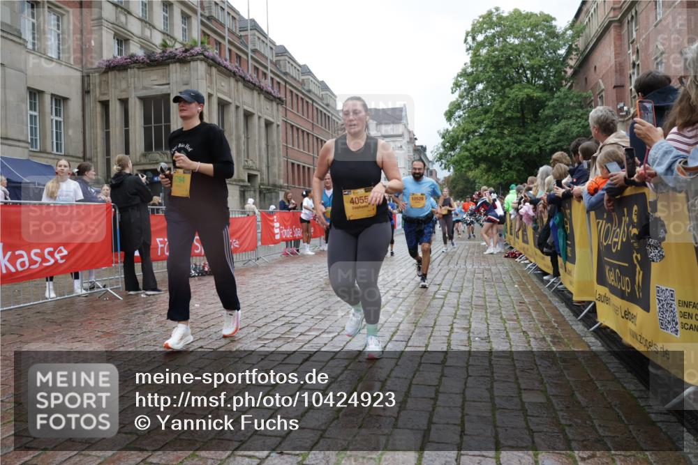 13.09.2026 - Kiel Lauf Yannick Fuchs http://msf.ph/oto/10424923 13.09.2026 11:01:15 Ziel 539, 823, 842, 1448, 1522, 1744, 2132, 2637, 3340, 4788, 5052, 5552, 6300, 6522, 6653, 7651, 8469, 8596, 9525, 11056, 11216, 11217, 11502, 11581, 11805, 11857, 12010, 12151, 48, 190, 1314, 1795, 2038, 2144, 2658, 2697, 3423, 3425, 4055, 4529, 4530, 4769, 4915, 5648, 5794, 6399, 6426, 6995, 6996, 7456, 7516, 7610, 8229, 8590, 8622, 9199, 9594, 9899, 9900, 10339, 10480, 10529, 10700, 10885, 11972, 12192, 12326, 955, 1018, 3626, 3662, 5451, 7191, 8307, 362 meine-sportfotos.de
