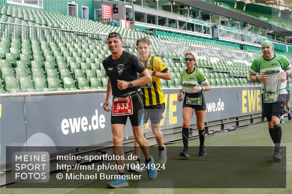 13.09.2026 - 21. swb-Marathon Bremen Michael Burmester http://msf.ph/oto/10424924 13.09.2026 13:24:16 Laufen im Stadion 137, 182, 213, 294, 324, 434, 505, 533, 548, 609, 708, 721, 723, 739, 743, 752, 892, 1178, 1273, 1331, 1463, 1471, 1491, 1515, 1597, 1598, 1746, 1788, 1944, 2095, 2211, 2213, 2252, 2267, 2286, 2312, 2323, 2433, 2445, 2465, 2475, 2483, 2495, 2497, 2503, 2526, 2554, 2571, 2644, 2768, 2776, 2833, 2936, 2968, 3211, 3252, 3282, 3288, 3289, 3292, 3298, 3306, 3312, 3347, 3364, 3381, 3395, 3423, 3447, 3505, 3559, 3727, 3770, 3819, 4054, 4231, 4466, 4467 meine-sportfotos.de