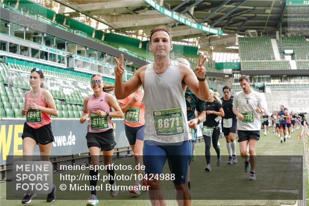 13.09.2026 - 21. swb-Marathon Bremen Michael Burmester http://msf.ph/oto/10424988 13.09.2026 13:01:24 Laufen im Stadion 135, 150, 242, 282, 318, 440, 531, 651, 687, 930, 946, 1006, 1067, 1163, 1368, 1436, 1448, 1582, 1650, 1861, 1896, 1935, 1963, 2033, 2047, 2062, 2292, 2293, 2306, 2322, 2370, 2409, 2427, 2485, 2490, 2491, 2560, 2561, 2627, 2638, 2658, 2686, 2700, 2708, 2781, 2906, 2967, 2987, 3013, 3044, 3076, 3105, 3145, 3168, 3173, 3187, 3248, 3294, 3334, 3354, 3372, 3374, 3375, 3385, 3392, 3480, 3524, 3526, 3527, 3642, 3667, 3729, 3774, 3806, 3855, 3856 meine-sportfotos.de