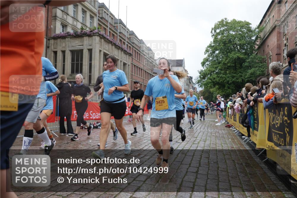 13.09.2026 - Kiel Lauf Yannick Fuchs http://msf.ph/oto/10424999 13.09.2026 11:01:24 Ziel 1018, 1744, 3626, 3662, 4788, 5052, 5451, 6522, 7191, 7651, 8307, 8469, 8576, 8724, 9134, 9525, 9869, 11056, 11216, 11217, 11474, 11502, 11505, 11581, 11805, 12010, 12283, 48, 190, 539, 823, 842, 1314, 1448, 1522, 2038, 2132, 2144, 2637, 2658, 2697, 3340, 3423, 3425, 4529, 4530, 4769, 4915, 5052, 5552, 5648, 6300, 6399, 6426, 6653, 7456, 7516, 7651, 8229, 8596, 9199, 9594, 9899, 9900, 10339, 10885, 11216, 11217, 11581, 11805, 11857, 11972, 12151, 12192, 12326, 955, 1347 meine-sportfotos.de