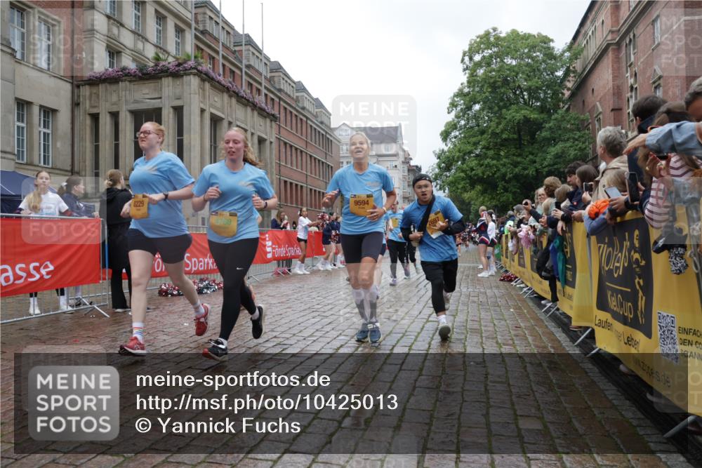 13.09.2026 - Kiel Lauf Yannick Fuchs http://msf.ph/oto/10425013 13.09.2026 11:01:26 Ziel 1018, 1744, 2424, 3626, 3662, 5451, 7191, 8307, 8576, 8724, 9134, 9525, 9869, 11056, 11474, 11502, 11505, 12010, 12283, 48, 190, 539, 823, 842, 1314, 1448, 1522, 2132, 2144, 2637, 2658, 2697, 3340, 4529, 4530, 4769, 4788, 5052, 5552, 5648, 6300, 6399, 6426, 6522, 6653, 7456, 7516, 7651, 8229, 8469, 8596, 9594, 9899, 9900, 10339, 10885, 11216, 11217, 11581, 11805, 11857, 11972, 12151, 12192, 12326, 955, 1347, 5406, 5927, 6631, 6717, 190, 4769, 9594 meine-sportfotos.de