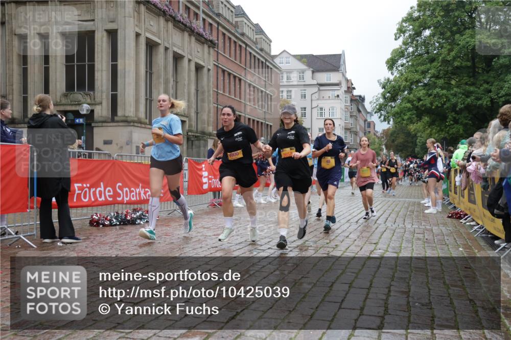 13.09.2026 - Kiel Lauf Yannick Fuchs http://msf.ph/oto/10425039 13.09.2026 11:01:33 Ziel 955, 1018, 1425, 2424, 2616, 3554, 3626, 3662, 3982, 8307, 8576, 8724, 9134, 9869, 11474, 12283, 48, 539, 823, 842, 1018, 1448, 1522, 1744, 2132, 2144, 2637, 2658, 3340, 4529, 4530, 4788, 5052, 5451, 5552, 6300, 6522, 6653, 7191, 7456, 7651, 8469, 8596, 9525, 9899, 9900, 11056, 11216, 11217, 11502, 11505, 11581, 11805, 11857, 12010, 12151, 12283, 735, 1347, 4420, 5406, 5927, 6631, 6717, 10607, 11547, 12110, 48, 190, 1314, 2144, 2658, 4529, 4769, 7516, 9594, 10885 meine-sportfotos.de