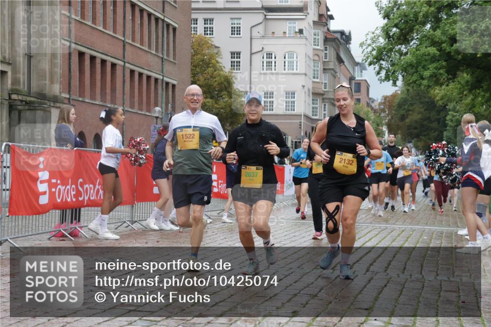 13.09.2026 - Kiel Lauf Yannick Fuchs http://msf.ph/oto/10425074 13.09.2026 11:01:38 Ziel 955, 1347, 1425, 2424, 2616, 2722, 3039, 3224, 3554, 3626, 3662, 3982, 6619, 8934, 9695, 9869, 11465, 11474, 539, 823, 842, 1018, 1448, 1522, 1744, 2132, 2637, 3340, 3662, 4788, 5052, 5451, 5552, 6300, 6522, 6653, 7191, 7651, 8307, 8469, 8576, 8596, 8724, 9134, 9525, 9869, 11056, 11216, 11217, 11474, 11502, 11505, 11581, 11805, 11857, 12010, 12151, 12283, 735, 2726, 2996, 4420, 5406, 5927, 6631, 6717, 10607, 11547, 12110, 48, 1314, 2144, 2658, 4529, 10885 meine-sportfotos.de