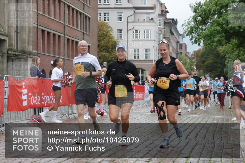 13.09.2026 - Kiel Lauf Yannick Fuchs http://msf.ph/oto/10425079 13.09.2026 11:01:38 Ziel 955, 1347, 1425, 2424, 2616, 2722, 3039, 3224, 3554, 3626, 3662, 3982, 6619, 8934, 9695, 9869, 11465, 11474, 539, 823, 842, 1018, 1448, 1522, 1744, 2132, 2637, 3340, 3662, 4788, 5052, 5451, 5552, 6300, 6522, 6653, 7191, 7651, 8307, 8469, 8576, 8596, 8724, 9134, 9525, 9869, 11056, 11216, 11217, 11474, 11502, 11505, 11581, 11805, 11857, 12010, 12151, 12283, 735, 2726, 2996, 4420, 5406, 5927, 6631, 6717, 10607, 11547, 12110, 48, 1314, 2144, 2658, 4529, 10885 meine-sportfotos.de