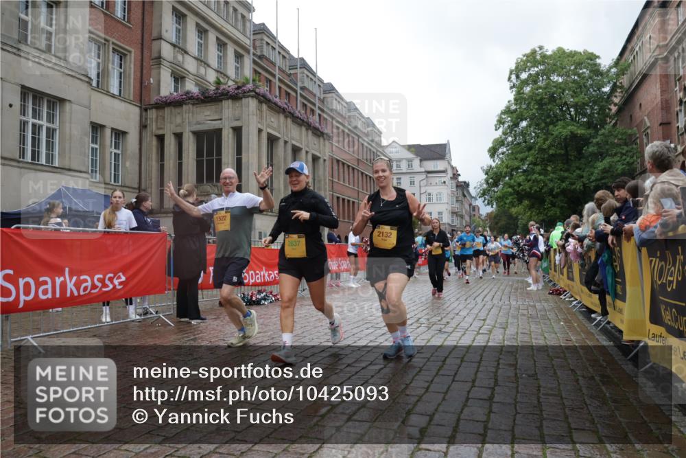 13.09.2026 - Kiel Lauf Yannick Fuchs http://msf.ph/oto/10425093 13.09.2026 11:01:40 Ziel 955, 1347, 1425, 2424, 2616, 2722, 2838, 3039, 3224, 3554, 3982, 5927, 6619, 6717, 7174, 8555, 8934, 9695, 11465, 12115, 539, 823, 842, 1018, 1448, 1522, 1744, 2132, 2424, 2637, 3340, 3626, 3662, 4788, 5052, 5451, 5552, 6300, 6522, 6653, 7191, 7651, 8307, 8469, 8576, 8596, 8724, 9134, 9525, 9869, 11056, 11216, 11217, 11474, 11502, 11505, 11581, 11805, 11857, 12010, 12151, 12283, 735, 1660, 2451, 2726, 2902, 2996, 4420, 5406, 6631, 10607, 11547, 12110, 48, 2144, 2658, 4529 meine-sportfotos.de