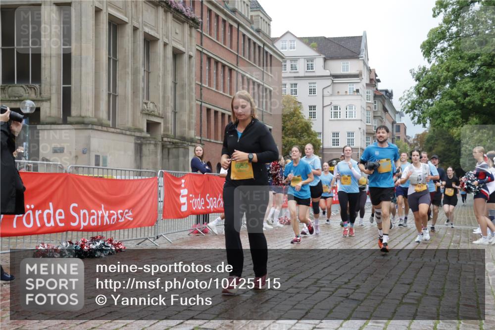 13.09.2026 - Kiel Lauf Yannick Fuchs http://msf.ph/oto/10425115 13.09.2026 11:01:42 Ziel 955, 1347, 1425, 2616, 2722, 2838, 3039, 3224, 3554, 3982, 5406, 5927, 6619, 6631, 6717, 7174, 8555, 8934, 9695, 11465, 11547, 12115, 539, 823, 842, 1018, 1448, 1522, 1744, 2424, 2637, 3340, 3626, 3662, 4788, 5052, 5451, 5552, 6300, 6522, 6653, 7191, 7651, 8307, 8469, 8576, 8596, 8724, 9134, 9525, 9869, 11056, 11216, 11217, 11474, 11502, 11505, 11581, 11805, 11857, 12010, 12151, 12283, 735, 1651, 1660, 2451, 2726, 2902, 2958, 2996, 4420, 10607, 12110, 48, 2144, 2658, 4529 meine-sportfotos.de