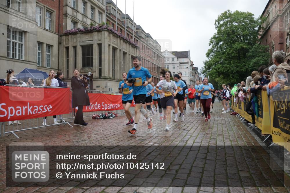 13.09.2026 - Kiel Lauf Yannick Fuchs http://msf.ph/oto/10425142 13.09.2026 11:01:44 Ziel 1347, 1425, 2616, 2722, 2838, 3039, 3224, 3554, 3982, 5406, 5927, 6619, 6631, 6717, 7174, 8555, 8934, 9695, 10607, 11465, 11547, 12115, 539, 823, 842, 955, 1018, 1448, 1744, 2424, 3340, 3626, 3662, 4788, 5052, 5451, 5552, 6300, 6522, 6653, 7191, 7651, 8307, 8469, 8576, 8596, 8724, 9134, 9525, 9869, 11056, 11216, 11217, 11474, 11502, 11505, 11581, 11805, 11857, 12010, 12151, 12283, 540, 651, 709, 735, 845, 1651, 1660, 2451, 2726, 2902, 2958, 2996, 4420, 12110 meine-sportfotos.de