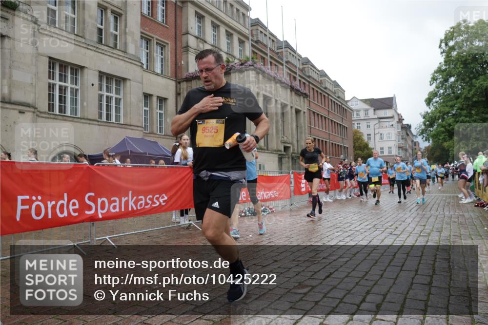 13.09.2026 - Kiel Lauf Yannick Fuchs http://msf.ph/oto/10425222 13.09.2026 11:01:53 Ziel 735, 2726, 2838, 2996, 3039, 4420, 5406, 5927, 6311, 6631, 6717, 7174, 7556, 8343, 8523, 8555, 9523, 10056, 10607, 11159, 11265, 11338, 11547, 12110, 12115, 955, 1018, 1347, 1425, 2424, 2616, 2722, 3039, 3224, 3554, 3626, 3662, 3982, 5451, 6619, 7191, 8307, 8576, 8724, 8934, 9134, 9525, 9695, 9869, 11056, 11465, 11474, 11502, 11505, 12010, 12283, 208, 540, 651, 709, 841, 845, 1651, 1660, 2451, 2778, 2902, 2958, 3942, 6998, 8218, 1744, 9525, 11056, 11502 meine-sportfotos.de