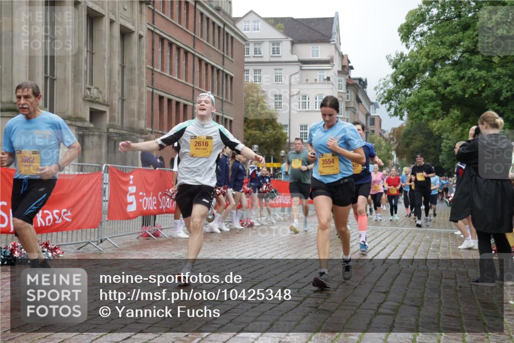 13.09.2026 - Kiel Lauf Yannick Fuchs http://msf.ph/oto/10425348 13.09.2026 11:02:08 Ziel 208, 540, 651, 709, 841, 845, 1651, 1660, 2451, 2726, 2778, 2902, 2958, 3942, 3977, 4848, 5465, 6332, 6407, 6408, 6998, 7244, 8218, 8343, 8793, 8974, 9448, 9738, 9856, 10056, 10531, 11466, 11546, 11959, 735, 955, 1347, 1425, 2616, 2722, 2726, 2838, 2996, 3039, 3224, 3554, 3982, 4420, 5406, 5927, 6311, 6619, 6631, 6717, 7174, 7556, 8343, 8523, 8555, 8934, 9523, 9695, 10056, 10607, 11159, 11265, 11338, 11465, 11547, 484, 649, 2322, 2895, 3443, 7005, 9732 meine-sportfotos.de