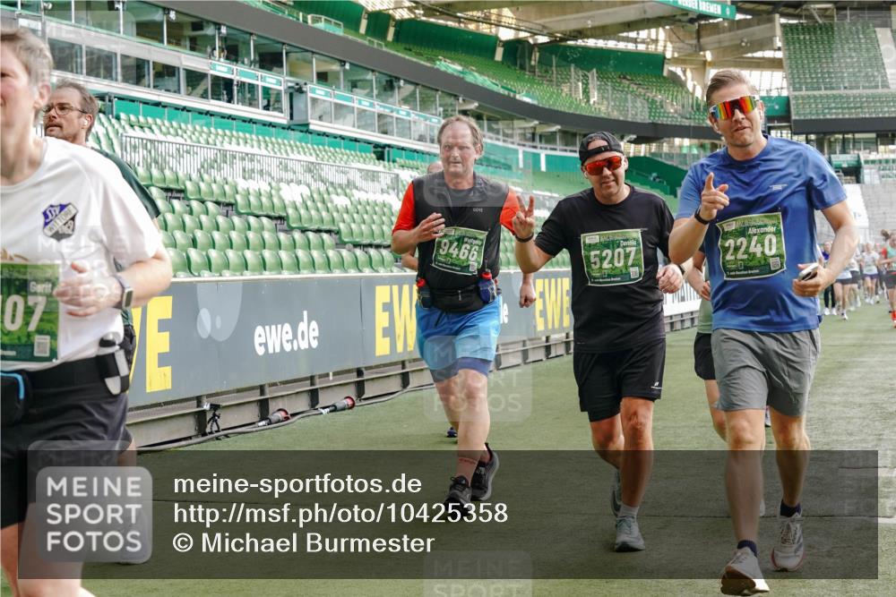 13.09.2026 - 21. swb-Marathon Bremen Michael Burmester http://msf.ph/oto/10425358 13.09.2026 13:24:33 Laufen im Stadion 137, 182, 213, 294, 324, 434, 505, 533, 548, 708, 721, 723, 739, 743, 752, 815, 818, 1273, 1331, 1463, 1471, 1491, 1504, 1515, 1561, 1597, 1598, 1830, 1944, 2059, 2095, 2211, 2252, 2267, 2271, 2286, 2312, 2323, 2354, 2445, 2465, 2483, 2495, 2497, 2503, 2506, 2554, 2571, 2644, 2752, 2768, 2776, 2833, 2896, 2936, 2968, 3005, 3142, 3211, 3259, 3282, 3288, 3289, 3292, 3298, 3306, 3312, 3329, 3364, 3381, 3390, 3395, 3423, 3447, 3559, 3727, 3770, 3819, 4466, 4467 meine-sportfotos.de