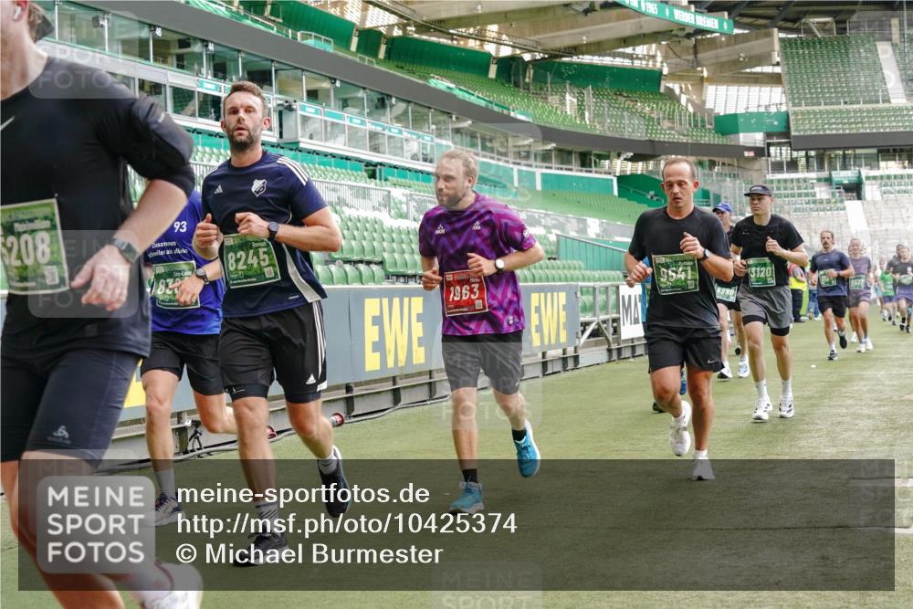 13.09.2026 - 21. swb-Marathon Bremen Michael Burmester http://msf.ph/oto/10425374 13.09.2026 13:01:42 Laufen im Stadion 150, 242, 282, 318, 440, 531, 687, 722, 930, 936, 946, 1006, 1067, 1163, 1250, 1436, 1448, 1582, 1650, 1896, 2033, 2047, 2062, 2292, 2322, 2345, 2370, 2378, 2409, 2427, 2485, 2490, 2491, 2560, 2561, 2627, 2638, 2658, 2666, 2668, 2700, 2708, 2781, 2906, 2967, 2987, 3013, 3044, 3145, 3163, 3164, 3168, 3173, 3187, 3248, 3294, 3334, 3372, 3374, 3375, 3385, 3392, 3524, 3526, 3527, 3603, 3642, 3667, 3721, 3774, 3806, 3852, 3856, 4000, 4506 meine-sportfotos.de