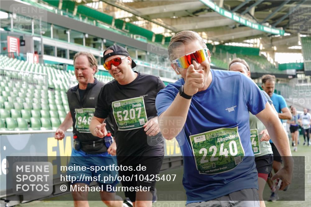 13.09.2026 - 21. swb-Marathon Bremen Michael Burmester http://msf.ph/oto/10425407 13.09.2026 13:24:34 Laufen im Stadion 137, 182, 213, 294, 324, 434, 505, 533, 548, 708, 721, 723, 739, 743, 752, 815, 818, 1273, 1463, 1471, 1491, 1504, 1515, 1561, 1597, 1598, 1830, 1944, 2059, 2095, 2211, 2252, 2267, 2271, 2286, 2312, 2323, 2354, 2445, 2465, 2483, 2495, 2497, 2503, 2506, 2554, 2571, 2644, 2752, 2768, 2776, 2833, 2896, 2936, 2968, 3005, 3142, 3211, 3259, 3282, 3288, 3289, 3292, 3298, 3306, 3312, 3329, 3364, 3381, 3390, 3395, 3423, 3447, 3727, 3770, 3819, 4466, 4467 meine-sportfotos.de