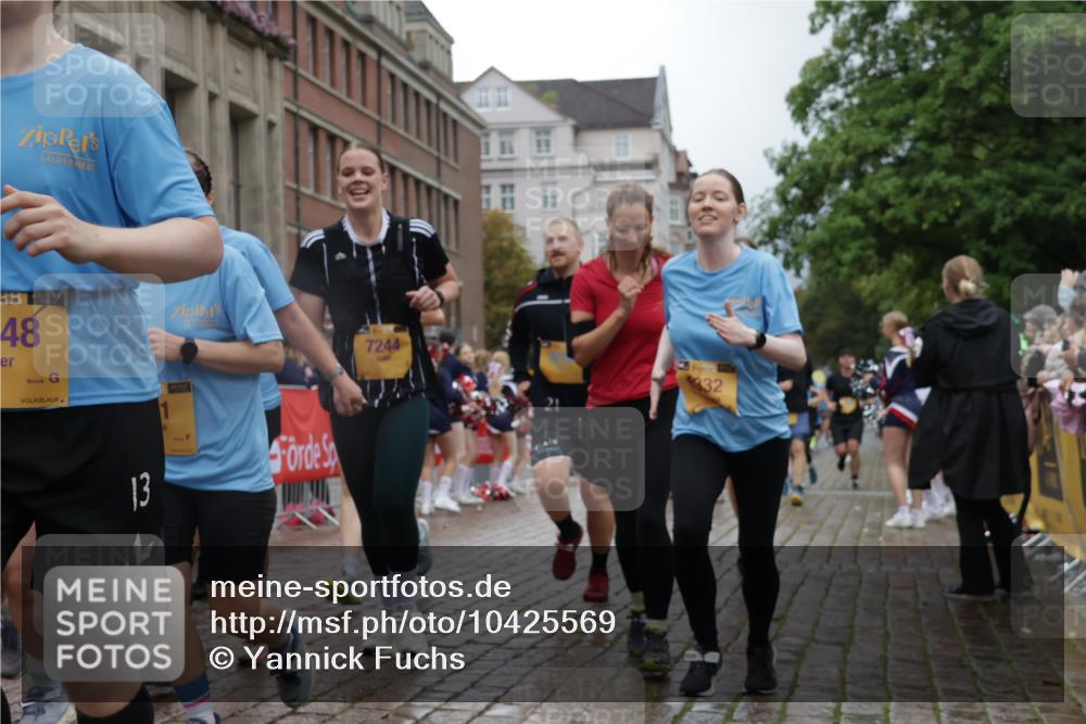 13.09.2026 - Kiel Lauf Yannick Fuchs http://msf.ph/oto/10425569 13.09.2026 11:02:40 Ziel 415, 935, 1298, 3207, 3670, 3947, 3968, 4562, 4648, 4984, 4986, 5479, 6375, 6878, 7389, 8914, 9745, 10648, 11064, 11384, 208, 484, 649, 841, 935, 1693, 2299, 2322, 2778, 2895, 3102, 3414, 3443, 3942, 4848, 6332, 6878, 6998, 7005, 7244, 8036, 8218, 8517, 8793, 9448, 9732, 9738, 10020, 10531, 11135, 11256, 11261, 11301, 11466, 11546, 11942, 12085, 12578, 12640, 12697, 1095, 2055, 2796, 3513, 4478, 4781, 5046, 5712, 6071, 6483, 6934, 9108, 10165 meine-sportfotos.de