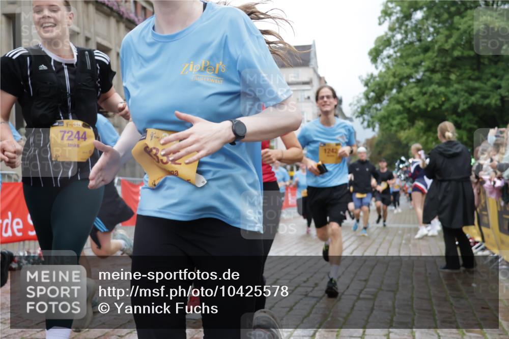 13.09.2026 - Kiel Lauf Yannick Fuchs http://msf.ph/oto/10425578 13.09.2026 11:02:41 Ziel 415, 1298, 3207, 3670, 3947, 3968, 4562, 4648, 4984, 4986, 5479, 6375, 7389, 8914, 9745, 10648, 11064, 11384, 11717, 208, 484, 649, 841, 935, 1693, 2299, 2322, 2778, 2895, 3102, 3414, 3443, 3942, 4848, 6332, 6878, 6998, 7005, 7244, 7389, 8036, 8218, 8517, 8793, 9448, 9732, 9738, 10020, 10531, 11135, 11256, 11261, 11301, 11384, 11466, 11546, 11942, 12085, 12578, 12640, 12697, 1095, 1635, 2055, 2796, 3513, 4478, 4781, 5046, 5712, 6071, 6483, 6934, 9108, 10165 meine-sportfotos.de