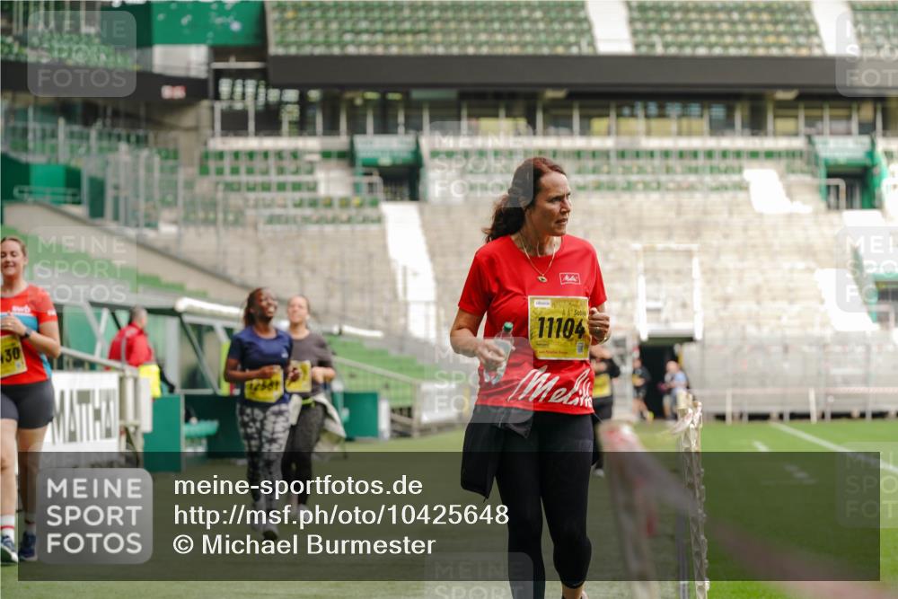 13.09.2026 - 21. swb-Marathon Bremen Michael Burmester http://msf.ph/oto/10425648 13.09.2026 10:48:19 Laufen im Stadion 10264, 10292, 10349, 10407, 10440, 10732, 10754, 10789, 10925, 10933, 11104, 11262, 11423, 11443, 11541, 11639, 11663, 11698, 11980, 12083, 12157, 12340, 12444, 12471, 12472, 12542, 12561, 10137, 10176, 10191, 10192, 10194, 10202, 10242, 10295, 10325, 10335, 10344, 10430, 10459, 10513, 10524, 10568, 10600, 10629, 10651, 10679, 10713, 10756, 10779, 10882, 10979, 10997, 10999, 11081, 11200, 11233, 11307, 11355, 12089, 12153, 12177, 12178 meine-sportfotos.de