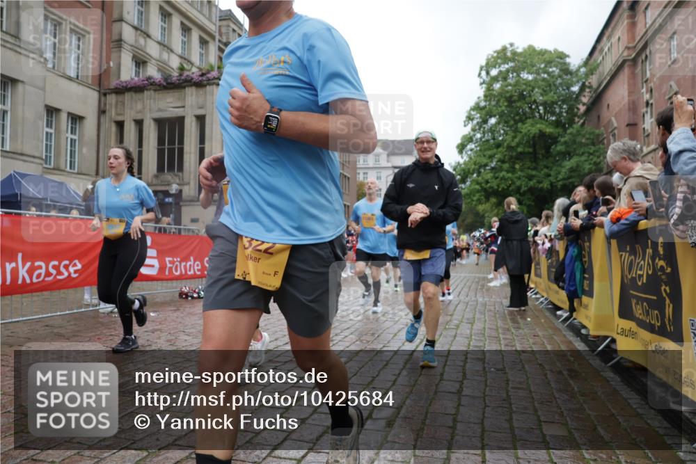 13.09.2026 - Kiel Lauf Yannick Fuchs http://msf.ph/oto/10425684 13.09.2026 11:02:53 Ziel 415, 1095, 1298, 2055, 2796, 3513, 5712, 6071, 6483, 6548, 6934, 6969, 6974, 7968, 8084, 9108, 10165, 10664, 11064, 11255, 11717, 11846, 415, 484, 649, 935, 1298, 1693, 2299, 2322, 3207, 3414, 3670, 3947, 3968, 4562, 4648, 4984, 4986, 5479, 6375, 6878, 7389, 8036, 8517, 8914, 9745, 10648, 11135, 11256, 11261, 11301, 11384, 11942, 12085, 12640, 12697, 986, 1635, 2975, 3621, 3635, 3912, 4478, 4757, 4781, 5046, 5998, 6319, 6669, 6768, 8130, 8782, 9070, 9202, 9663, 12550 meine-sportfotos.de