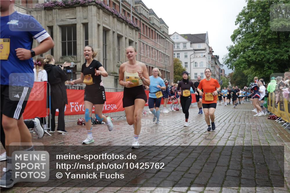 13.09.2026 - Kiel Lauf Yannick Fuchs http://msf.ph/oto/10425762 13.09.2026 11:03:04 Ziel 986, 1095, 1635, 2796, 3513, 3621, 3635, 3912, 4478, 4781, 5046, 5998, 6768, 6934, 8782, 9070, 9108, 9202, 9663, 10165, 10664, 10999, 11255, 11736, 11846, 12550, 415, 935, 1298, 2055, 2299, 3207, 3670, 3947, 3968, 4562, 4648, 4984, 4986, 5479, 5712, 6071, 6375, 6483, 6548, 6878, 6934, 6969, 6974, 7389, 7968, 8084, 8914, 9108, 9745, 10648, 11064, 11384, 11717, 11942, 697, 1923, 2254, 2846, 2878, 2975, 4658, 4757, 5893, 6224, 6319, 6669, 7282, 7656, 8130, 8136, 8204, 3670 meine-sportfotos.de