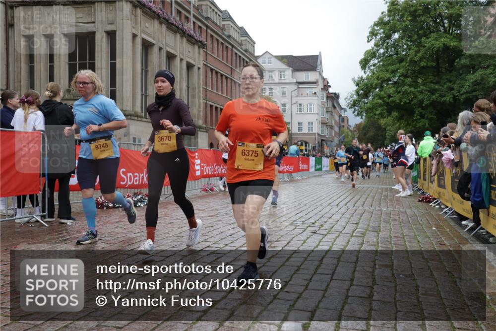 13.09.2026 - Kiel Lauf Yannick Fuchs http://msf.ph/oto/10425776 13.09.2026 11:03:06 Ziel 986, 1635, 2796, 3513, 3621, 3635, 3912, 4478, 4781, 5046, 5998, 6669, 6768, 8782, 9070, 9202, 9663, 10664, 10999, 11255, 11736, 11846, 12550, 415, 1095, 1298, 2055, 3207, 3670, 3947, 3968, 4562, 4648, 4984, 4986, 5479, 5712, 6071, 6375, 6483, 6548, 6934, 6969, 6974, 7389, 7968, 8084, 8914, 9108, 9745, 10165, 10648, 11064, 11255, 11384, 11717, 697, 1923, 2254, 2846, 2878, 2975, 4658, 4757, 5893, 6224, 6319, 7282, 7656, 8130, 8136, 8204, 3670 meine-sportfotos.de