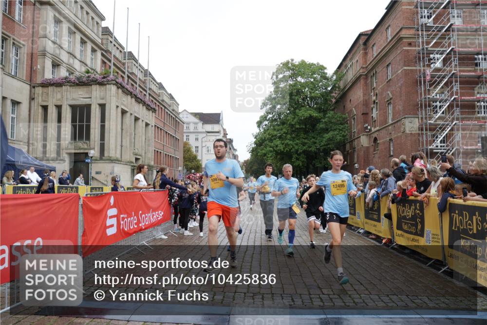 13.09.2026 - Kiel Lauf Yannick Fuchs http://msf.ph/oto/10425836 13.09.2026 09:46:24 Ziel 167, 181, 442, 3361, 3954, 5855, 5955, 6857, 7308, 10117, 10913, 11316, 11859, 11861, 12495, 12621, 557, 1415, 1418, 2127, 2482, 3052, 3142, 3301, 4909, 4910, 4918, 5234, 5757, 5829, 5855, 6732, 7015, 7308, 7572, 7911, 7924, 8125, 8244, 8611, 8859, 9841, 10036, 10203, 10685, 10719, 10898, 11076, 11078, 12374, 12841, 288, 2527, 3033, 3035, 4906, 6048, 6355, 6577, 7439, 7675, 7754, 8887, 8929, 8994, 9832, 10177, 10946, 12173, 12552, 557, 2127, 2788, 3142, 3974, 5757 meine-sportfotos.de