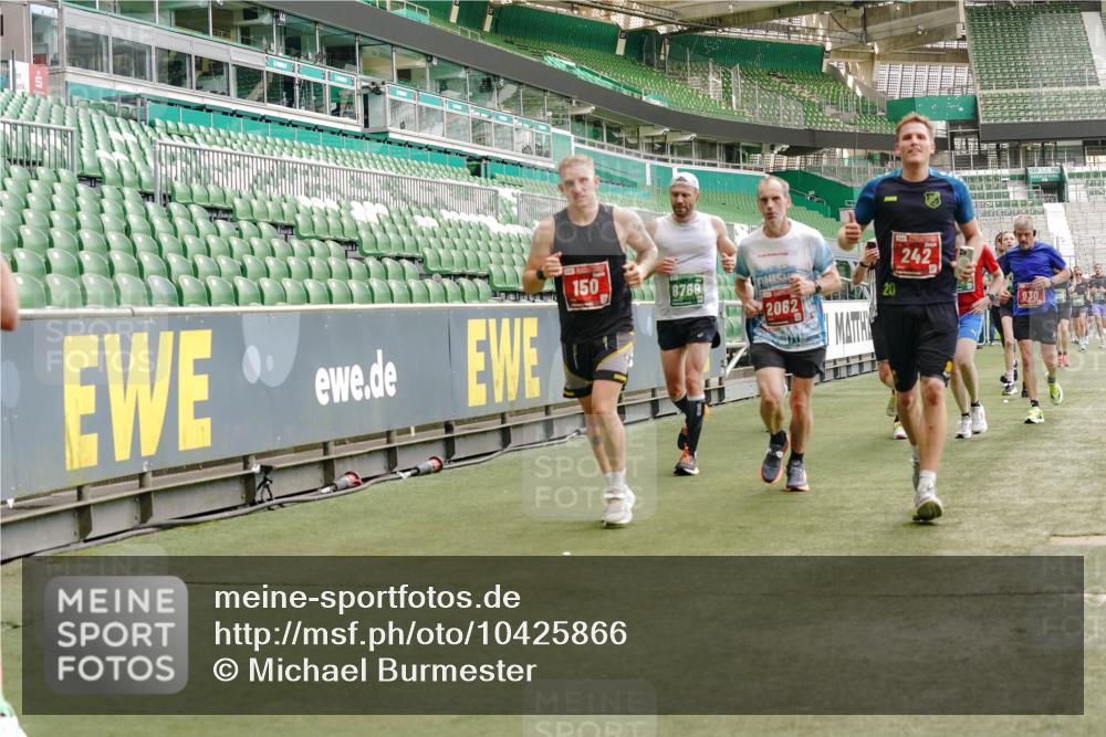 13.09.2026 - 21. swb-Marathon Bremen Michael Burmester http://msf.ph/oto/10425866 13.09.2026 13:01:59 Laufen im Stadion 150, 242, 282, 318, 440, 531, 687, 722, 930, 936, 946, 1006, 1067, 1163, 1250, 1436, 1448, 1582, 1896, 2033, 2047, 2062, 2276, 2292, 2345, 2364, 2370, 2378, 2409, 2427, 2485, 2490, 2491, 2560, 2561, 2627, 2638, 2658, 2666, 2668, 2708, 2779, 2781, 2967, 2987, 3013, 3044, 3114, 3163, 3164, 3173, 3187, 3248, 3258, 3294, 3334, 3372, 3374, 3375, 3385, 3392, 3496, 3524, 3526, 3527, 3576, 3603, 3642, 3667, 3721, 3774, 3806, 3852, 3893, 4000, 4506, 4558 meine-sportfotos.de