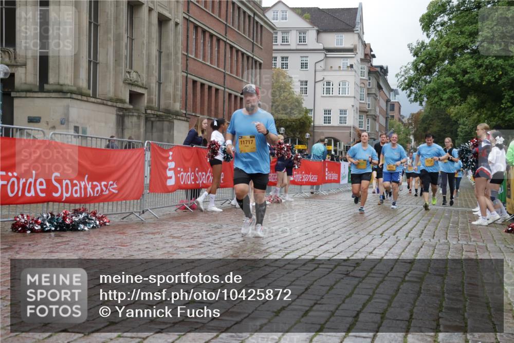 13.09.2026 - Kiel Lauf Yannick Fuchs http://msf.ph/oto/10425872 13.09.2026 11:03:18 Ziel 697, 986, 1923, 2254, 2878, 2975, 3621, 4658, 4757, 5893, 6224, 6319, 6669, 7282, 7656, 8130, 8136, 8204, 8288, 9059, 9063, 9614, 9819, 10806, 415, 986, 1095, 1298, 1635, 2055, 2796, 3513, 3621, 3635, 3912, 4478, 4781, 5046, 5712, 5998, 6071, 6483, 6548, 6768, 6934, 6969, 6974, 7968, 8084, 8782, 9070, 9108, 9202, 9663, 10165, 10664, 10999, 11064, 11255, 11717, 11736, 11846, 12550, 1698, 2724, 2846, 3155, 3744, 4074, 4854, 6341, 6524, 6525 meine-sportfotos.de