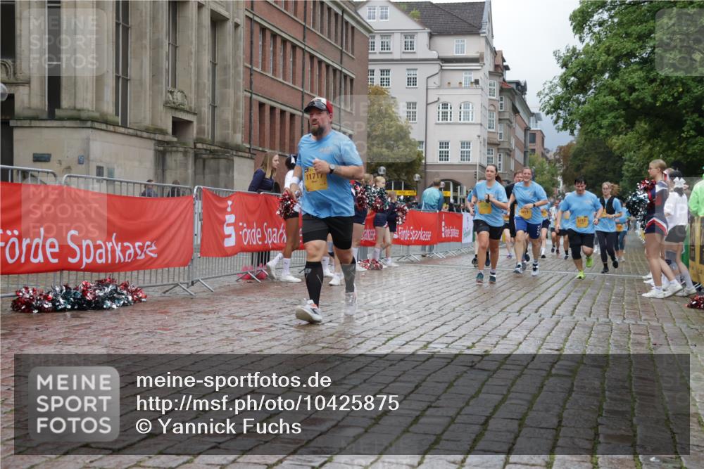13.09.2026 - Kiel Lauf Yannick Fuchs http://msf.ph/oto/10425875 13.09.2026 11:03:18 Ziel 697, 986, 1923, 2254, 2878, 2975, 3621, 4658, 4757, 5893, 6224, 6319, 6669, 7282, 7656, 8130, 8136, 8204, 8288, 9059, 9063, 9614, 9819, 10806, 415, 986, 1095, 1298, 1635, 2055, 2796, 3513, 3621, 3635, 3912, 4478, 4781, 5046, 5712, 5998, 6071, 6483, 6548, 6768, 6934, 6969, 6974, 7968, 8084, 8782, 9070, 9108, 9202, 9663, 10165, 10664, 10999, 11064, 11255, 11717, 11736, 11846, 12550, 1698, 2724, 2846, 3155, 3744, 4074, 4854, 6341, 6524, 6525 meine-sportfotos.de