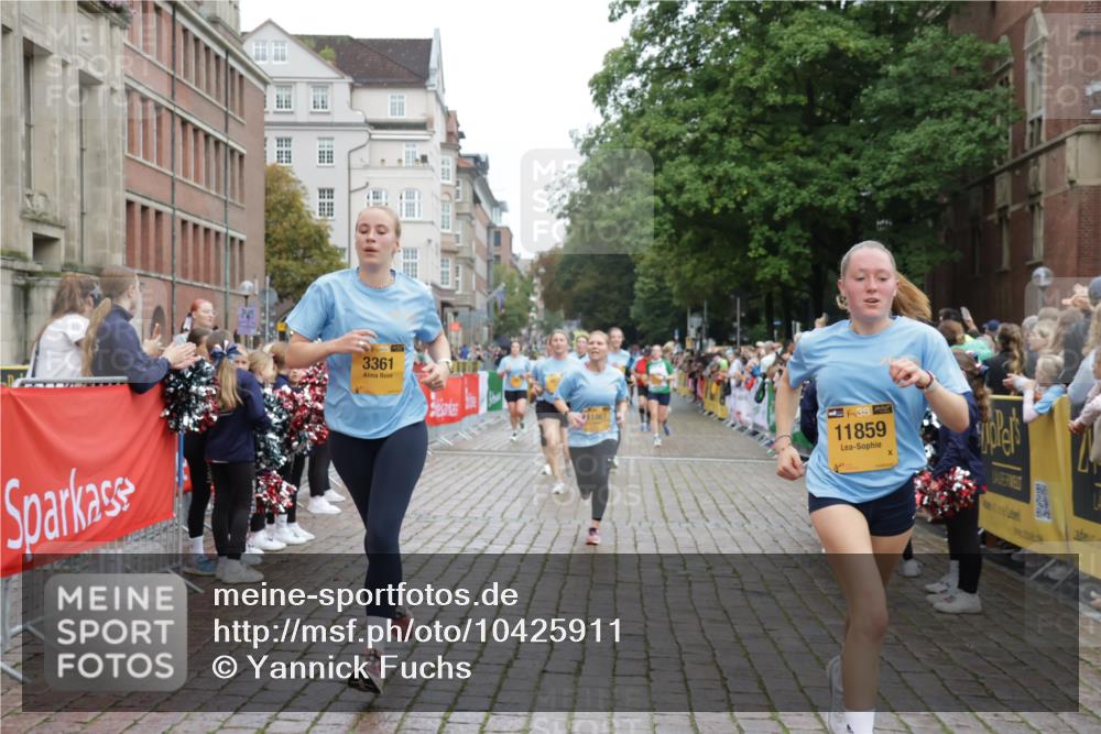13.09.2026 - Kiel Lauf Yannick Fuchs http://msf.ph/oto/10425911 13.09.2026 09:46:28 Ziel 167, 181, 3361, 6355, 6577, 6857, 7439, 9832, 10117, 10177, 10913, 10946, 11316, 11859, 11861, 12173, 12495, 12621, 442, 1415, 1418, 2482, 3052, 3301, 3954, 4909, 4910, 4918, 5234, 5829, 5855, 5955, 6732, 7015, 7308, 7911, 7924, 8125, 8244, 8611, 8859, 10117, 10203, 10685, 10719, 10898, 11076, 11078, 12841, 288, 2527, 3033, 3035, 3808, 4906, 6048, 7190, 7213, 7446, 7675, 7754, 8409, 8887, 8929, 8994, 12552, 12725, 557, 1418, 2127, 3142, 3301, 5757, 5829, 7911 meine-sportfotos.de