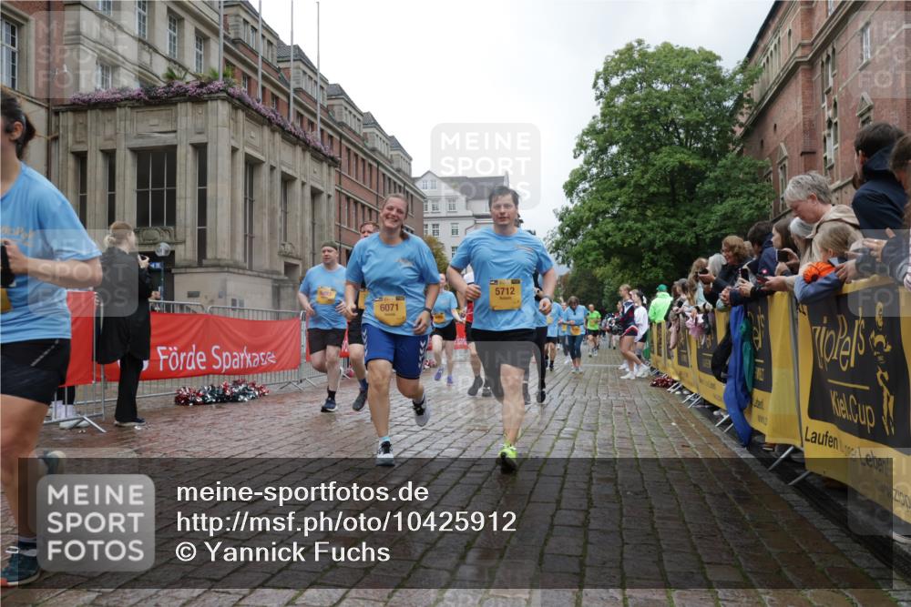 13.09.2026 - Kiel Lauf Yannick Fuchs http://msf.ph/oto/10425912 13.09.2026 11:03:23 Ziel 697, 1923, 2254, 2846, 2878, 4074, 4658, 4854, 5893, 6224, 6319, 6341, 6953, 7282, 7656, 8130, 8136, 8204, 8288, 8946, 9059, 9614, 10806, 986, 1095, 1635, 2055, 2796, 2975, 3513, 3621, 3635, 3912, 4478, 4757, 4781, 5046, 5712, 5998, 6071, 6319, 6483, 6548, 6669, 6768, 6934, 6969, 6974, 7968, 8084, 8130, 8782, 9063, 9070, 9108, 9202, 9663, 9819, 10165, 10664, 10999, 11255, 11736, 11846, 12550, 1698, 2724, 3049, 3155, 3744, 5588, 5820, 6524, 6525, 9331, 9955 meine-sportfotos.de