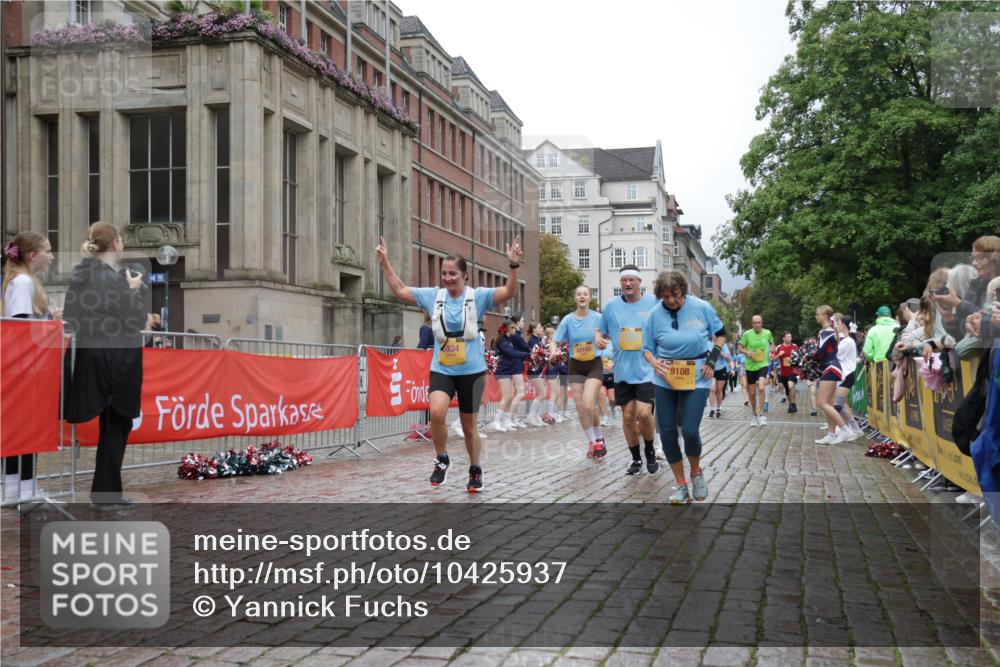 13.09.2026 - Kiel Lauf Yannick Fuchs http://msf.ph/oto/10425937 13.09.2026 11:03:26 Ziel 697, 2254, 2724, 2846, 2878, 3744, 4074, 4658, 4854, 6224, 6341, 6953, 7282, 7656, 8288, 8946, 9614, 10806, 986, 1095, 1635, 1923, 2055, 2796, 2975, 3513, 3621, 3635, 3912, 4478, 4757, 4781, 5046, 5893, 5998, 6319, 6483, 6669, 6768, 6934, 6969, 6974, 7968, 8084, 8130, 8136, 8204, 8782, 9059, 9063, 9070, 9108, 9202, 9663, 9819, 10165, 10664, 10999, 11255, 11736, 11846, 12550, 643, 1505, 1698, 3049, 3155, 5377, 5588, 5820, 6524, 6525, 9331, 9581, 9955, 6934 meine-sportfotos.de