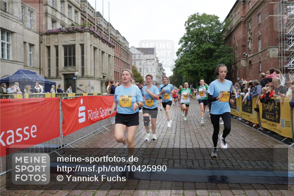13.09.2026 - Kiel Lauf Yannick Fuchs http://msf.ph/oto/10425990 13.09.2026 09:46:33 Ziel 167, 288, 3033, 3035, 3361, 6355, 6577, 7439, 7675, 7754, 8929, 9832, 10177, 10946, 11859, 11861, 12173, 12552, 167, 181, 442, 1415, 2482, 3052, 3954, 4909, 4910, 4918, 5234, 5855, 5955, 6732, 6857, 7015, 7308, 8125, 8611, 10117, 10203, 10685, 10898, 10913, 11076, 11078, 11316, 12495, 12621, 2527, 2718, 3808, 4087, 4906, 6048, 6638, 7190, 7213, 7446, 7921, 8409, 8887, 8994, 9141, 10322, 12725, 557, 1415, 1418, 2127, 3142, 3301, 4909, 5757, 5829, 7911, 7924 meine-sportfotos.de