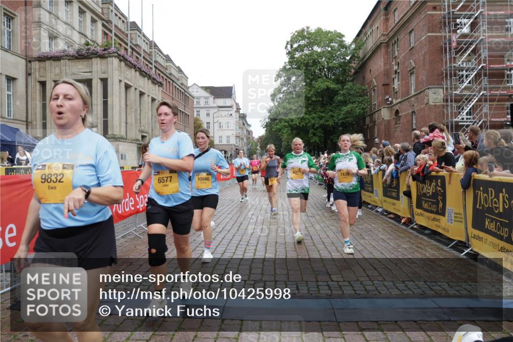 13.09.2026 - Kiel Lauf Yannick Fuchs http://msf.ph/oto/10425998 13.09.2026 09:46:34 Ziel 288, 3033, 3035, 3361, 6355, 6577, 7439, 7675, 7754, 8929, 9832, 10177, 10946, 11859, 11861, 12173, 12552, 167, 181, 442, 1415, 2482, 3052, 3954, 4909, 4910, 4918, 5234, 5855, 5955, 6732, 6857, 7015, 7308, 8125, 10117, 10203, 10685, 10898, 10913, 11076, 11078, 11316, 12495, 12621, 2527, 2718, 3808, 4087, 4906, 6048, 6207, 6638, 7190, 7213, 7446, 7921, 8409, 8887, 8994, 9141, 10322, 12725, 1415, 1418, 2127, 3142, 3301, 4909, 5829, 7911, 7924 meine-sportfotos.de