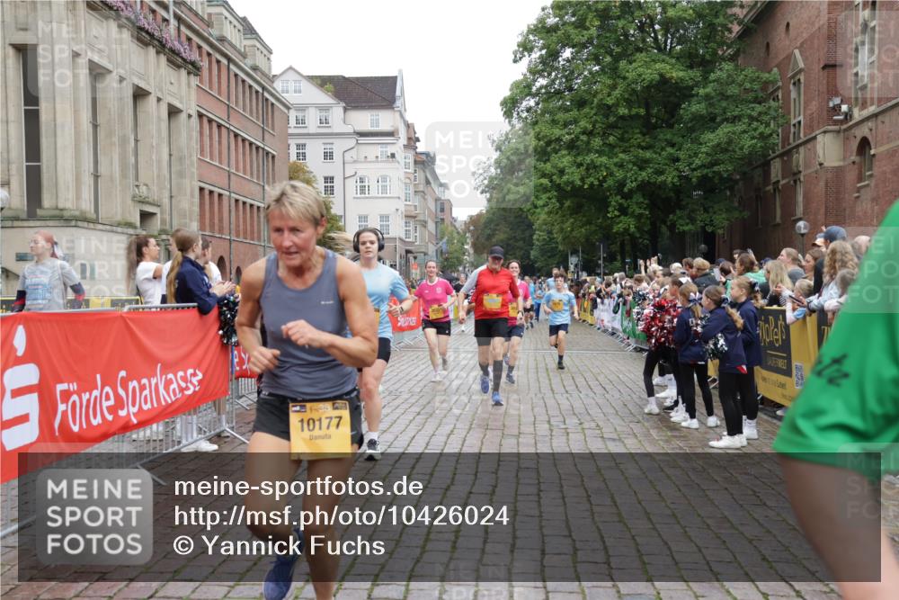 13.09.2026 - Kiel Lauf Yannick Fuchs http://msf.ph/oto/10426024 13.09.2026 09:46:36 Ziel 288, 3033, 3035, 3361, 4906, 6048, 6355, 6577, 7439, 7675, 7754, 8929, 9832, 10177, 10946, 11859, 11861, 12173, 12552, 167, 181, 442, 1415, 2482, 3052, 3361, 3954, 4909, 4910, 4918, 5234, 5855, 5955, 6732, 6857, 7015, 7308, 8125, 10117, 10203, 10685, 10898, 10913, 11076, 11078, 11316, 11859, 12495, 12621, 1402, 2527, 2718, 2779, 3808, 4087, 6207, 6638, 7190, 7213, 7446, 7921, 8409, 8887, 8994, 9141, 9385, 10322, 10731, 12725, 1415, 1418, 4909, 5829, 7911, 7924 meine-sportfotos.de