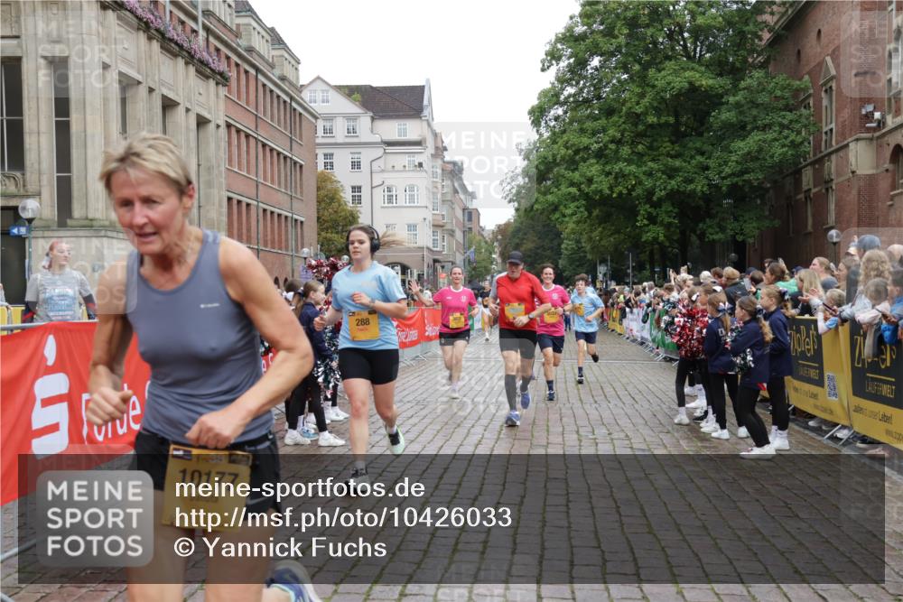13.09.2026 - Kiel Lauf Yannick Fuchs http://msf.ph/oto/10426033 13.09.2026 09:46:36 Ziel 288, 3033, 3035, 3361, 4906, 6048, 6355, 6577, 7439, 7675, 7754, 8929, 9832, 10177, 10946, 11859, 11861, 12173, 12552, 167, 181, 442, 1415, 2482, 3052, 3361, 3954, 4909, 4910, 4918, 5234, 5855, 5955, 6732, 6857, 7015, 7308, 8125, 10117, 10203, 10685, 10898, 10913, 11076, 11078, 11316, 11859, 12495, 12621, 1402, 2527, 2718, 2779, 3808, 4087, 6207, 6638, 7190, 7213, 7446, 7921, 8409, 8887, 8994, 9141, 9385, 10322, 10731, 12725, 1415, 1418, 4909, 5829, 7911, 7924 meine-sportfotos.de