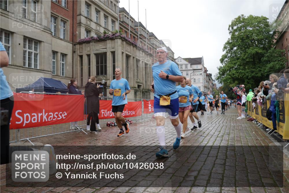 13.09.2026 - Kiel Lauf Yannick Fuchs http://msf.ph/oto/10426038 13.09.2026 11:03:35 Ziel 1698, 2724, 3049, 3155, 3744, 4074, 4854, 5588, 5820, 6341, 6524, 6525, 6953, 8946, 9331, 9363, 12650, 697, 986, 1635, 1923, 2254, 2846, 2878, 2975, 3621, 3635, 3912, 4478, 4658, 4757, 5893, 5998, 6224, 6319, 6669, 6768, 7282, 7656, 8130, 8136, 8204, 8288, 8782, 9059, 9063, 9070, 9202, 9614, 9663, 9819, 10806, 10999, 11736, 12550, 643, 1089, 1505, 1699, 2262, 2807, 2930, 5377, 7205, 7413, 9180, 9581, 9955, 10856, 11172, 11930, 1095, 1635, 2796, 3513, 6934 meine-sportfotos.de