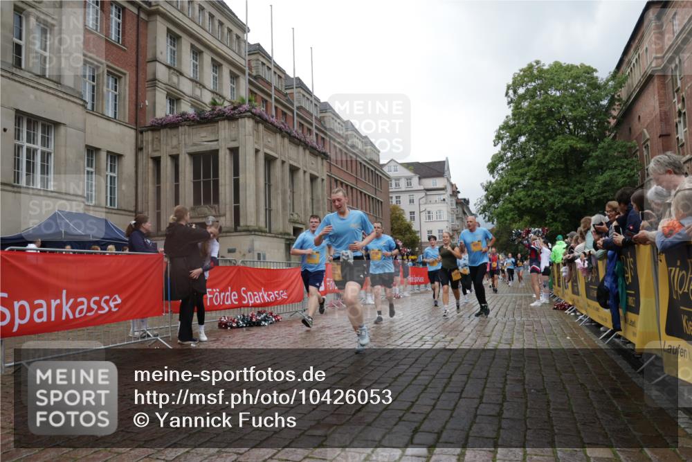 13.09.2026 - Kiel Lauf Yannick Fuchs http://msf.ph/oto/10426053 13.09.2026 11:03:39 Ziel 1698, 2724, 3049, 3155, 3744, 5377, 5588, 5820, 6524, 6525, 9331, 9363, 9955, 12650, 697, 986, 1923, 2254, 2724, 2846, 2878, 2975, 3621, 3635, 3744, 4074, 4658, 4757, 4854, 5893, 5998, 6224, 6319, 6341, 6669, 6953, 7282, 7656, 8130, 8136, 8204, 8288, 8782, 8946, 9059, 9063, 9202, 9614, 9819, 10806, 12550, 643, 1089, 1505, 1699, 2262, 2807, 2930, 3120, 7205, 7413, 7764, 8107, 9180, 9581, 10567, 10856, 11172, 11930, 12465, 1635, 2796, 3513, 3635, 5998, 8782 meine-sportfotos.de