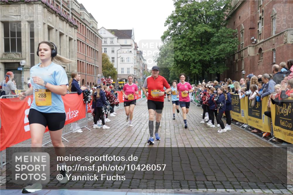 13.09.2026 - Kiel Lauf Yannick Fuchs http://msf.ph/oto/10426057 13.09.2026 09:46:37 Ziel 288, 3033, 3035, 4906, 6048, 6355, 6577, 7439, 7675, 7754, 8887, 8929, 9832, 10177, 10946, 11861, 12173, 12552, 167, 181, 442, 2482, 3052, 3361, 3954, 4918, 5855, 5955, 6732, 6857, 7015, 7308, 8125, 10117, 10203, 10685, 10898, 10913, 11076, 11078, 11316, 11859, 12495, 12621, 1402, 2527, 2718, 2779, 3808, 4087, 6207, 6638, 7190, 7213, 7446, 7921, 8409, 8994, 9141, 9385, 10301, 10322, 10731, 12725, 1415, 2482, 4909, 5829, 7911, 7924 meine-sportfotos.de