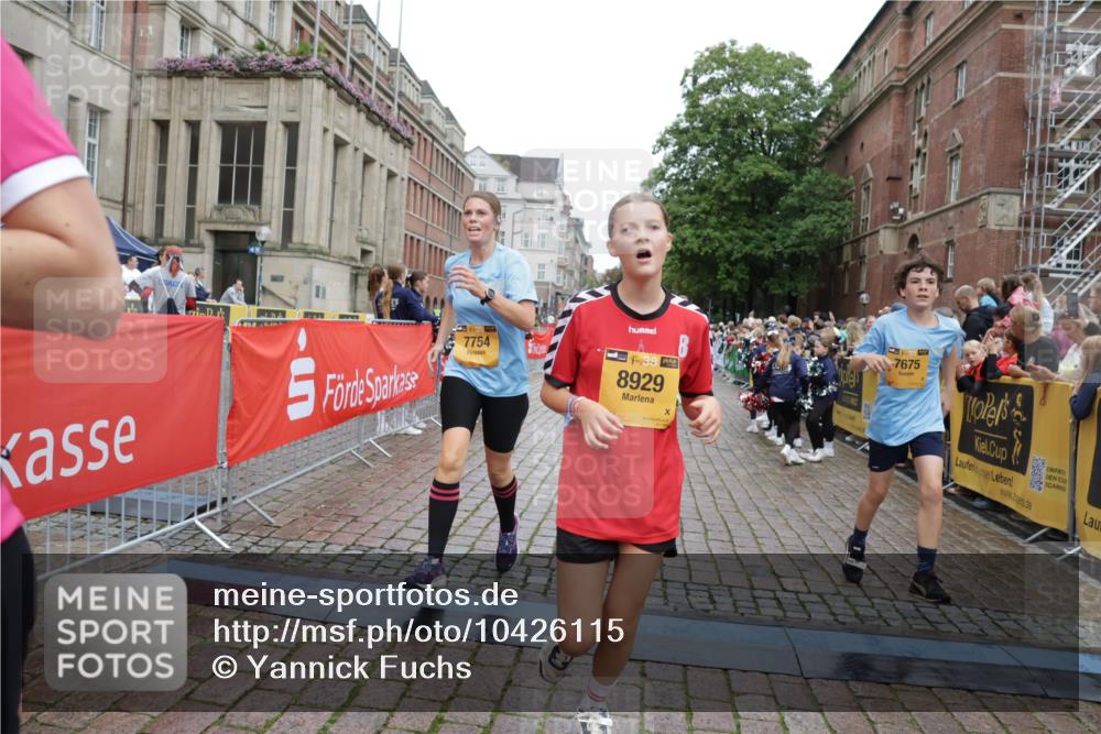 13.09.2026 - Kiel Lauf Yannick Fuchs http://msf.ph/oto/10426115 13.09.2026 09:46:40 Ziel 288, 2527, 3033, 3035, 4906, 6048, 6355, 6577, 7439, 7675, 7754, 8887, 8929, 8994, 9832, 10177, 10946, 12173, 12552, 167, 181, 442, 2482, 3052, 3361, 3954, 4918, 5855, 5955, 6732, 6857, 7015, 7308, 8125, 9832, 10117, 10685, 10898, 10913, 11076, 11078, 11316, 11859, 11861, 12495, 12621, 1402, 2718, 2759, 2779, 3808, 4087, 4238, 4940, 5217, 5351, 6074, 6207, 6638, 7190, 7213, 7446, 7731, 7921, 8409, 9141, 9385, 10301, 10322, 10731, 12622, 12725, 1415, 2482, 4909 meine-sportfotos.de
