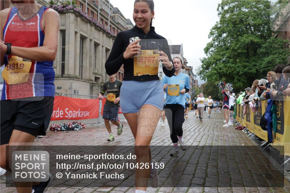 13.09.2026 - Kiel Lauf Yannick Fuchs http://msf.ph/oto/10426159 13.09.2026 11:03:46 Ziel 643, 1089, 1505, 2807, 3049, 5377, 5588, 5820, 6524, 9331, 9581, 9955, 11172, 11930, 697, 1698, 1923, 2254, 2724, 2846, 2878, 2975, 3155, 3744, 4074, 4658, 4757, 4854, 5893, 6224, 6319, 6341, 6524, 6525, 6669, 6953, 7282, 7656, 8130, 8136, 8204, 8288, 8946, 9059, 9063, 9363, 9614, 9819, 10806, 12650, 1699, 1902, 1906, 2262, 2930, 3120, 3378, 5007, 5008, 7205, 7413, 7764, 8107, 9180, 10567, 10856, 11381, 12465, 986, 2975, 3621, 3635, 4757, 5998, 6319, 6669, 8782 meine-sportfotos.de