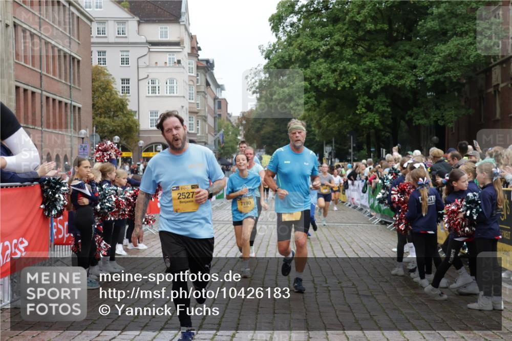 13.09.2026 - Kiel Lauf Yannick Fuchs http://msf.ph/oto/10426183 13.09.2026 09:46:46 Ziel 2527, 3033, 3035, 3808, 4087, 4906, 6048, 6638, 7190, 7213, 7446, 7675, 7754, 7921, 8409, 8887, 8929, 8994, 10322, 12552, 12725, 167, 181, 288, 442, 3052, 3361, 3954, 5855, 5955, 6355, 6577, 6857, 7308, 7439, 8125, 9832, 10117, 10177, 10913, 10946, 11316, 11859, 11861, 12173, 12495, 12552, 12621, 1402, 2718, 2759, 2779, 4238, 4940, 5217, 5351, 6074, 6207, 7731, 9141, 9385, 10009, 10301, 10731, 12622, 2482, 3052, 5855, 8125 meine-sportfotos.de