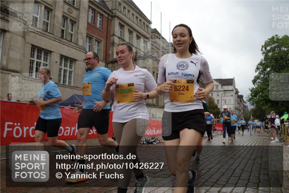 13.09.2026 - Kiel Lauf Yannick Fuchs http://msf.ph/oto/10426227 13.09.2026 11:03:53 Ziel 643, 1089, 1505, 1699, 2262, 2807, 2930, 3120, 5377, 7205, 7413, 7764, 8107, 9180, 9581, 10567, 10856, 11172, 11930, 12465, 697, 1698, 2254, 2724, 2846, 2878, 3049, 3155, 3744, 4074, 4658, 4854, 5588, 5820, 6224, 6341, 6524, 6525, 6953, 7282, 7656, 8946, 9331, 9363, 9614, 9955, 10806, 12650, 978, 1902, 1906, 2062, 3378, 4936, 5007, 5008, 7016, 10130, 10776, 11151, 11152, 11381, 1923, 2254, 2878, 2975, 4658, 4757, 5893, 6224, 6319, 6669 meine-sportfotos.de