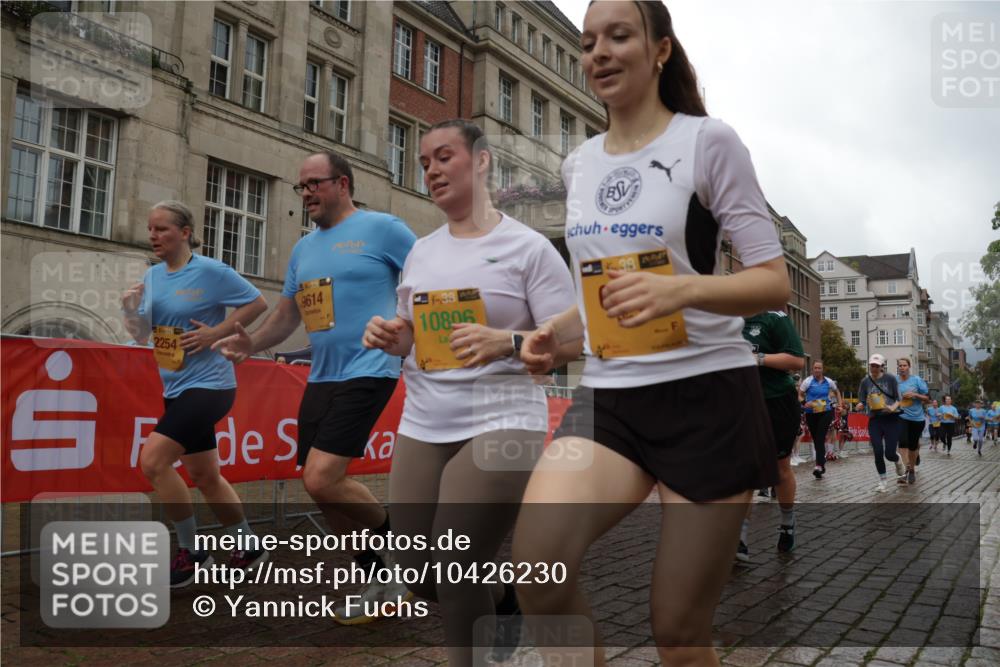 13.09.2026 - Kiel Lauf Yannick Fuchs http://msf.ph/oto/10426230 13.09.2026 11:03:53 Ziel 643, 1089, 1505, 1699, 2262, 2807, 2930, 3120, 5377, 7205, 7413, 7764, 8107, 9180, 9581, 10567, 10856, 11172, 11930, 12465, 697, 1698, 2254, 2724, 2846, 2878, 3049, 3155, 3744, 4074, 4658, 4854, 5588, 5820, 6224, 6341, 6524, 6525, 6953, 7282, 7656, 8946, 9331, 9363, 9614, 9955, 10806, 12650, 978, 1902, 1906, 2062, 3378, 4936, 5007, 5008, 7016, 10130, 10776, 11151, 11152, 11381, 1923, 2254, 2878, 2975, 4658, 4757, 5893, 6224, 6319, 6669 meine-sportfotos.de