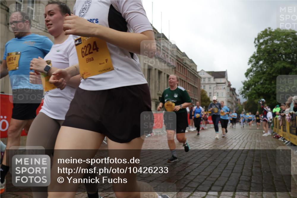 13.09.2026 - Kiel Lauf Yannick Fuchs http://msf.ph/oto/10426233 13.09.2026 11:03:53 Ziel 643, 1089, 1505, 1699, 2262, 2807, 2930, 3120, 5377, 7205, 7413, 7764, 8107, 9180, 9581, 10567, 10856, 11172, 11930, 12465, 697, 1698, 2254, 2724, 2846, 2878, 3049, 3155, 3744, 4074, 4658, 4854, 5588, 5820, 6224, 6341, 6524, 6525, 6953, 7282, 7656, 8946, 9331, 9363, 9614, 9955, 10806, 12650, 978, 1902, 1906, 2062, 3378, 4936, 5007, 5008, 7016, 10130, 10776, 11151, 11152, 11381, 1923, 2254, 2878, 2975, 4658, 4757, 5893, 6224, 6319, 6669 meine-sportfotos.de