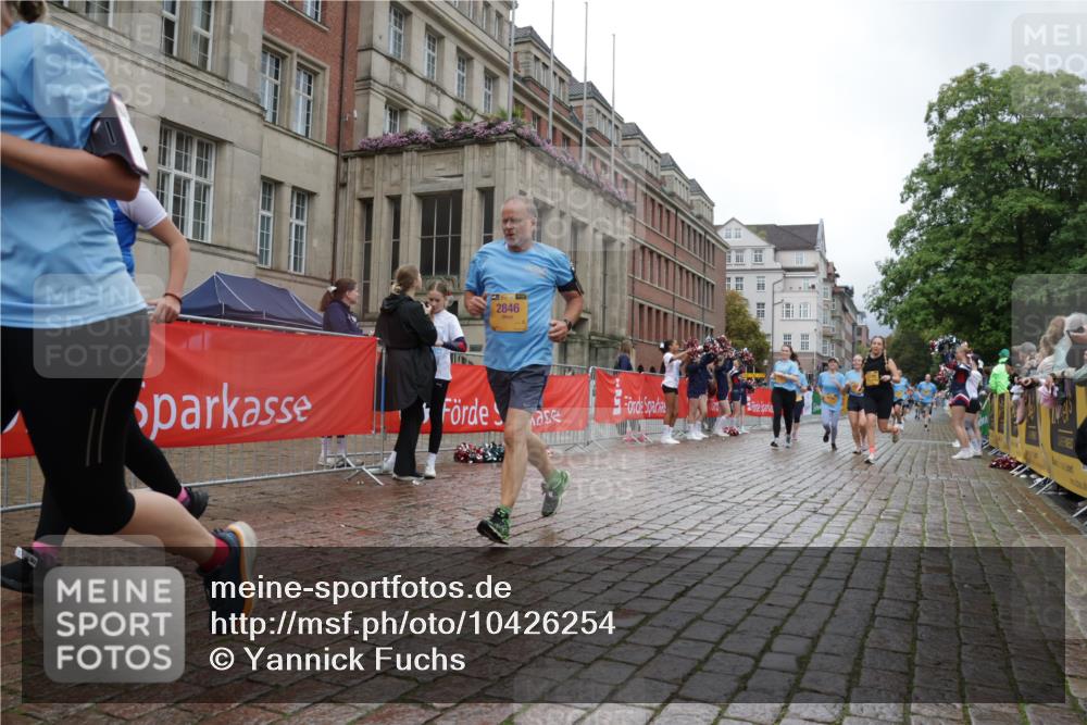 13.09.2026 - Kiel Lauf Yannick Fuchs http://msf.ph/oto/10426254 13.09.2026 11:03:56 Ziel 1089, 1505, 1699, 2262, 2807, 2930, 3120, 7205, 7413, 7764, 8107, 9180, 9581, 10567, 10856, 11172, 11381, 11930, 12465, 643, 697, 1505, 1698, 2724, 2846, 2878, 3049, 3155, 3744, 4074, 4854, 5377, 5588, 5820, 6341, 6524, 6525, 6953, 7282, 7656, 8946, 9331, 9363, 9581, 9955, 12650, 460, 978, 1204, 1316, 1902, 1906, 2062, 2654, 3336, 3378, 3961, 4936, 5007, 5008, 5806, 6092, 7016, 7451, 10130, 10776, 11151, 11152, 11856, 697, 1923, 2254, 2846, 2878, 4658, 5893, 6224 meine-sportfotos.de