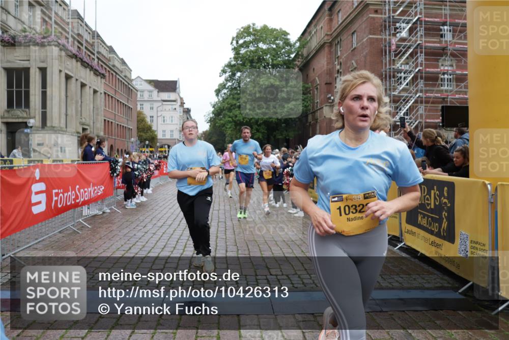 13.09.2026 - Kiel Lauf Yannick Fuchs http://msf.ph/oto/10426313 13.09.2026 09:46:53 Ziel 1402, 2527, 2718, 2779, 3808, 4087, 4238, 6074, 6207, 6638, 7190, 7213, 7446, 7731, 7921, 8409, 8994, 9141, 9385, 10301, 10322, 10731, 12622, 12725, 167, 181, 288, 3033, 3035, 3361, 4906, 6048, 6355, 6577, 6857, 7439, 7675, 7754, 8887, 8929, 8994, 9832, 10117, 10177, 10913, 10946, 11316, 11859, 11861, 12173, 12495, 12552, 12621, 1235, 2587, 2759, 4940, 5217, 5351, 7461, 9091, 10009, 10076, 10224, 10742, 10744, 11862, 11964, 442, 3052, 3954, 5855, 8125 meine-sportfotos.de
