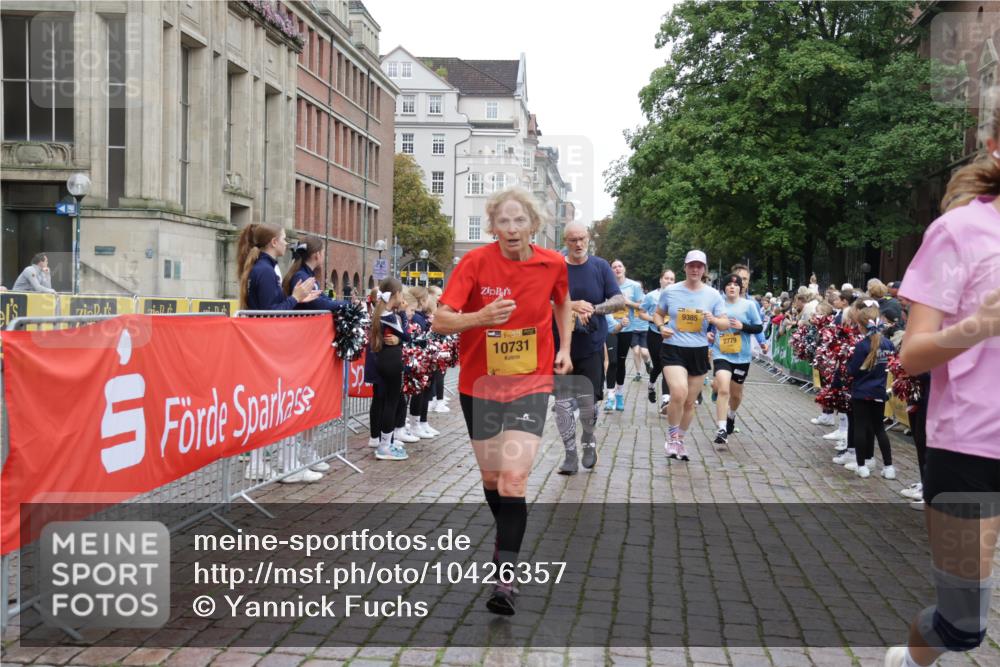 13.09.2026 - Kiel Lauf Yannick Fuchs http://msf.ph/oto/10426357 13.09.2026 09:46:57 Ziel 1402, 2718, 2759, 2779, 3808, 4087, 4238, 4940, 5217, 5351, 6074, 6207, 6638, 7446, 7731, 7921, 9141, 9385, 10009, 10301, 10322, 10731, 12622, 12725, 167, 181, 288, 2527, 3033, 3035, 3361, 4906, 6048, 6355, 6577, 6857, 7190, 7213, 7439, 7675, 7754, 8409, 8887, 8929, 8994, 9832, 10177, 10913, 10946, 11859, 11861, 12173, 12552, 12621, 1235, 2587, 5167, 7461, 8524, 9091, 10076, 10224, 10742, 10744, 11862, 11964, 12635, 167, 181, 442, 3954 meine-sportfotos.de